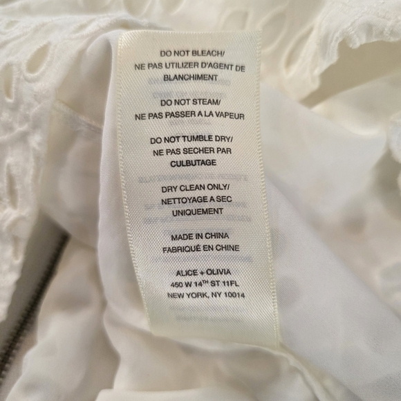 Alice + Olivia White Eyelet Lace Crop Top Sleeveless Women's Size 4 Zip Back - Picture 6 of 8